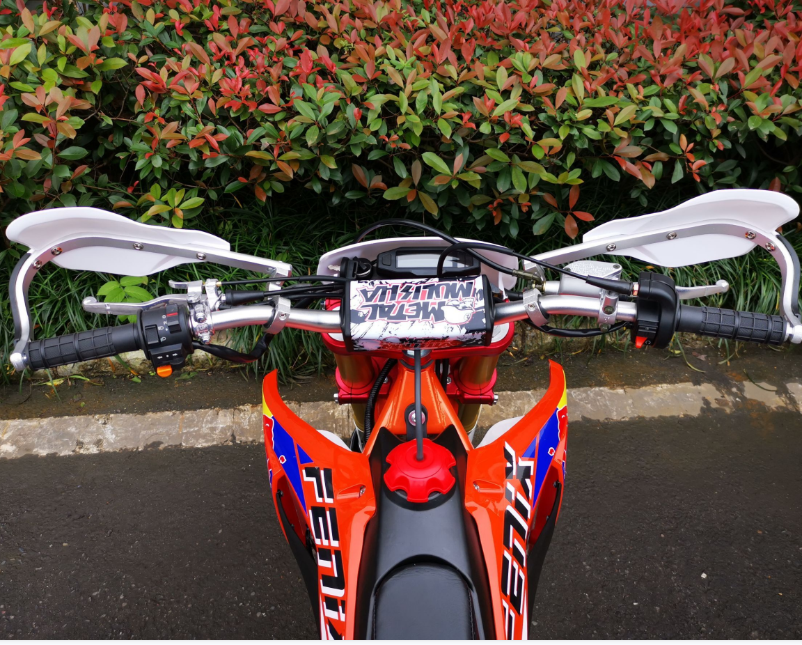 200-400CC City Enduro Motorcycle Road Legal With Brushless Motor