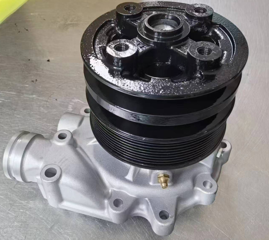 Isuzu 6HK1 Engine Water Pump For Isuzu Engine Spare Parts