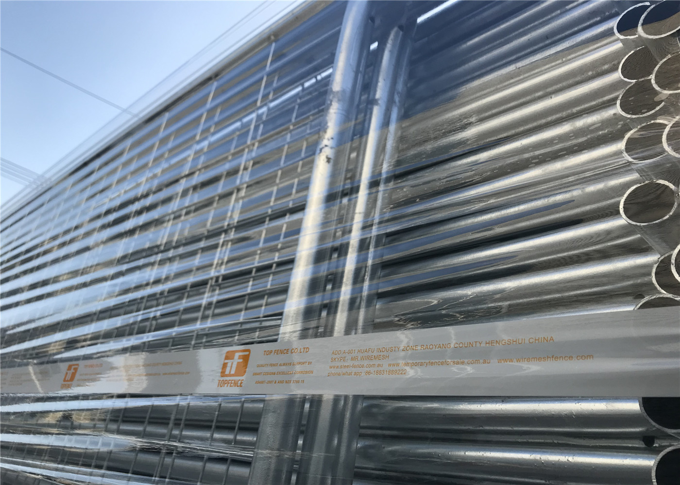 Temporary Fencing Melbourne 2.1mx2.5m OD30mm x 1.40mm wire 2.5mm mesh 60mmx150mm