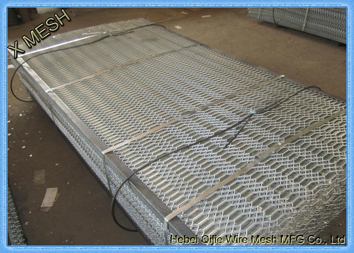 1.2m Width Diamond Opening Mild Steel 1.6mm Thickness Expanded Metal Mesh Sheet