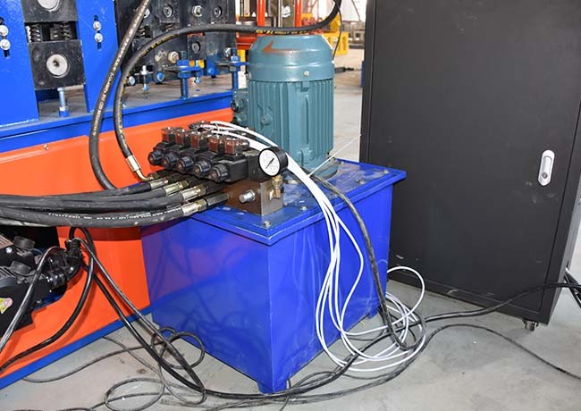 Green House Light Steel Keel Roll Forming Machine With Smoothly Feeding Device