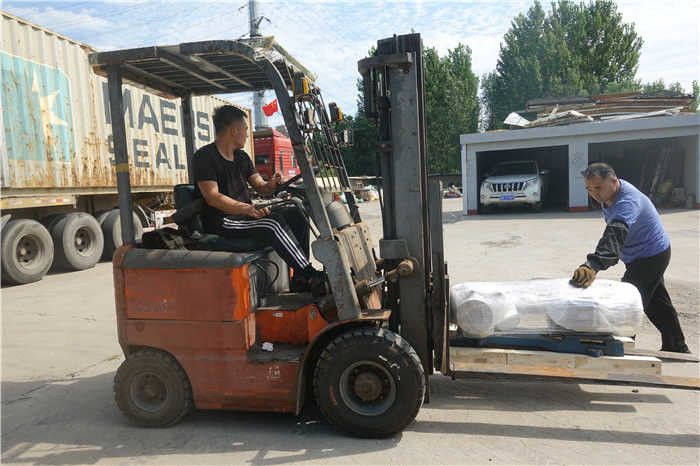 High Work Efficiency Vacuum Frying Machine with 170~200kg/ Time Feeding