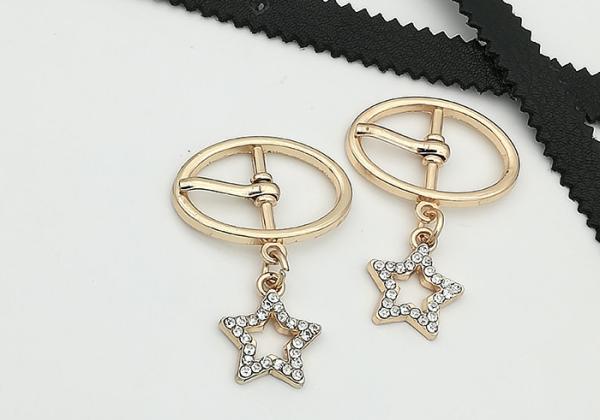 LHZ1101 Metal Shoe Buckles Gold Small 4.8g With A Little Star Abrasion