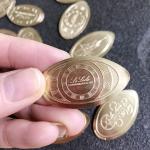 Souvenir Coin Penny Press Vending Machine with Promotion Screen for Tourism