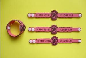 China Pink Soft PVC Rubber Bracelet Clasp Adjustable Bracelet ,Custom Company Logo Name, For Adult And Kids on sale