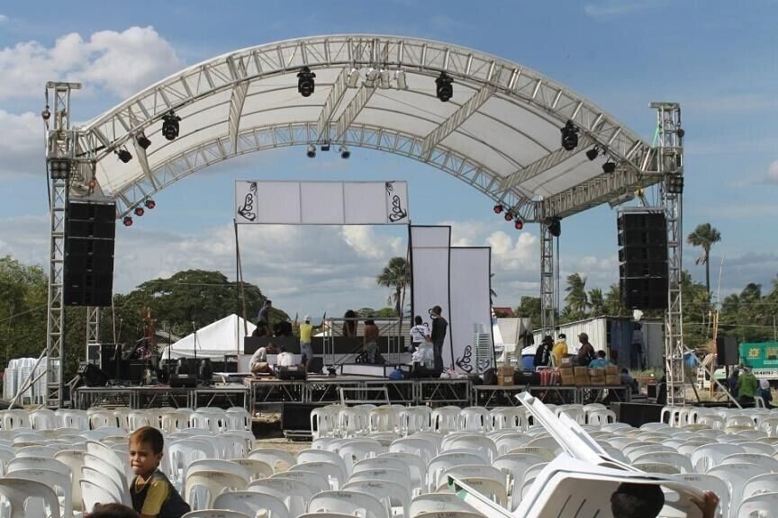 400*400*3m 6082-T6 Material Aluminum Square Truss Durable Roof Truss For Exhibition And Events