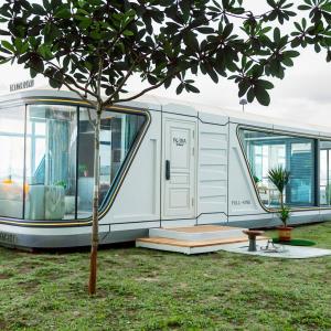 Wholesale B7 Space Capsule Luxury Sustainability Smart Living In One from china suppliers