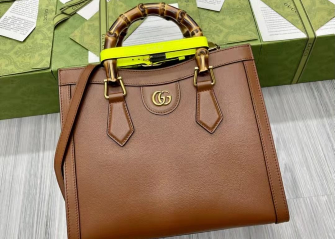 DIANA 27cm Length Bamboo Tote Bag Elegant Temperament Cross Body