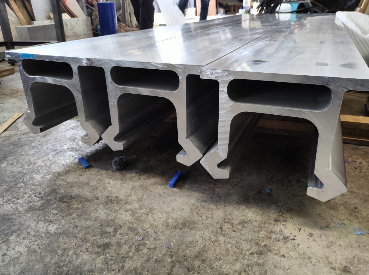 SIMBA Aluminum Feed Beam Extruded Profiles 3500MM BMH200