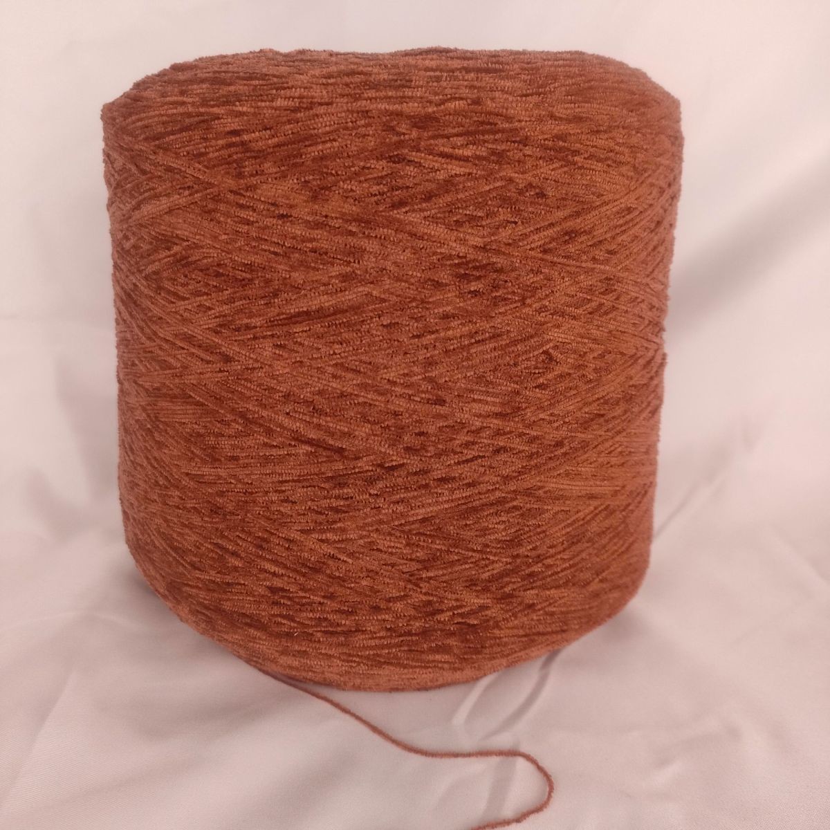 100% Polyester Velvet Yarn Chenille Yarn for Machine Knitting