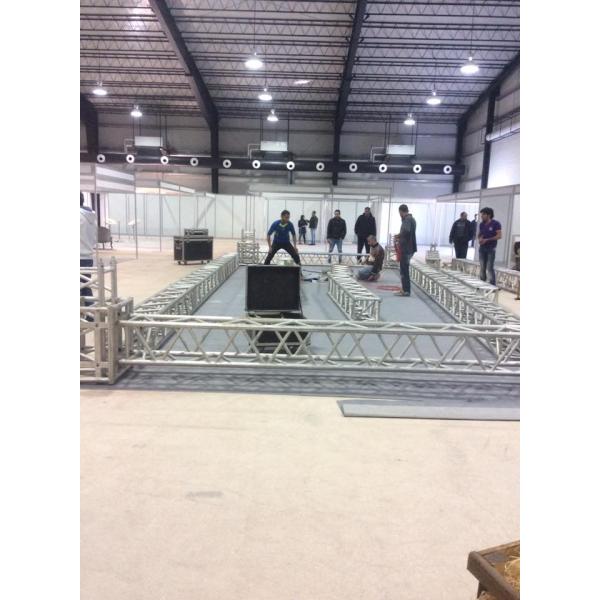Hanging Line Speaker Box Stage Roof Truss System Hanging LED Screen Facilities
