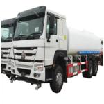 Second Hand Water Tank Trucks SINOTRUK HOWO Euro2 Emission 6 10 Wheel Road