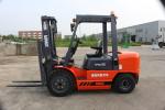 VMAX 3.5 Tons Diesel Operated Forklift Stable Performance 2693 * 1225 * 2105mm