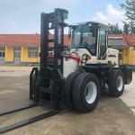 Yellow Industrial Forklift Truck 6 Ton 98kw With Supercharging Diesel Engine