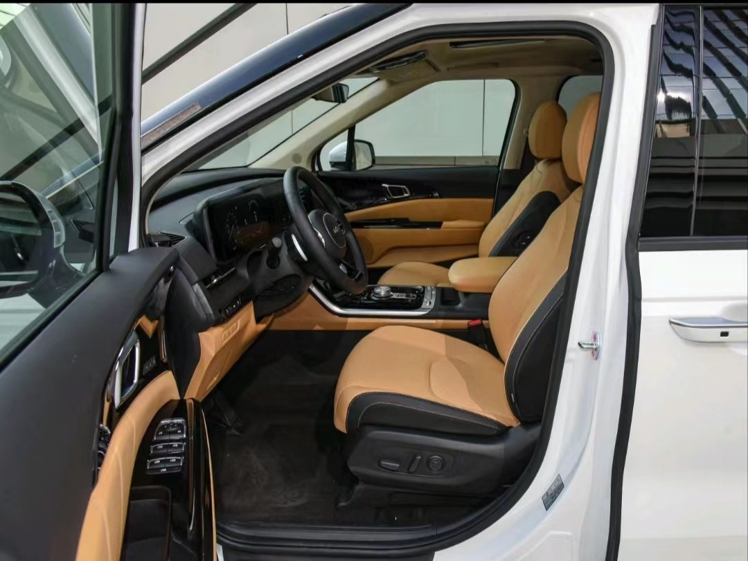 KIA Carnival MVP CARS 5 Door 7 Seats Gasline Cars Kia Used And New MVP