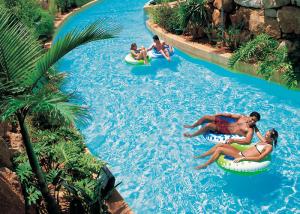 China Anti - Static Lazy River Water Park , Adventure Water Park Waves Swimming Pool on sale