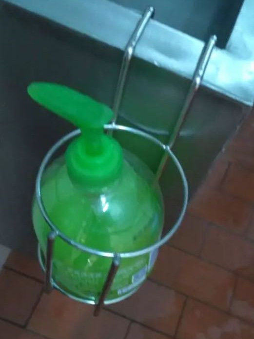 Ready Stock Supply Durable Medical Grade Stainless Steel No Punching Antibacterial Hand Gel Place Rack Hanging Basket