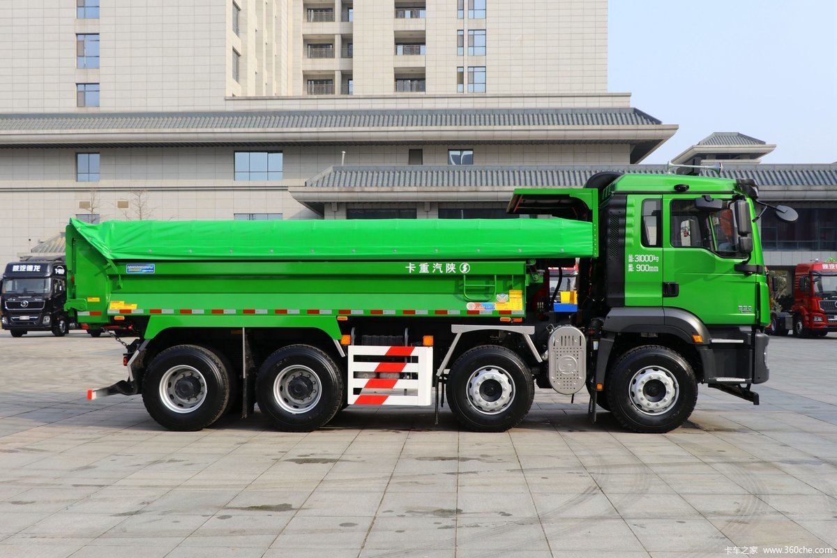 6x4 400HP Shacman Dump Truck with Engine Capacity 8L and 12.00R20 18PR Tires