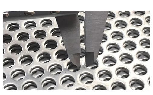 Wholesale Customized Small Round Hole Perforated Metal Mesh/ Perforated Mesh Decoration Material/Aluminum Wire Mesh for Building Balcony