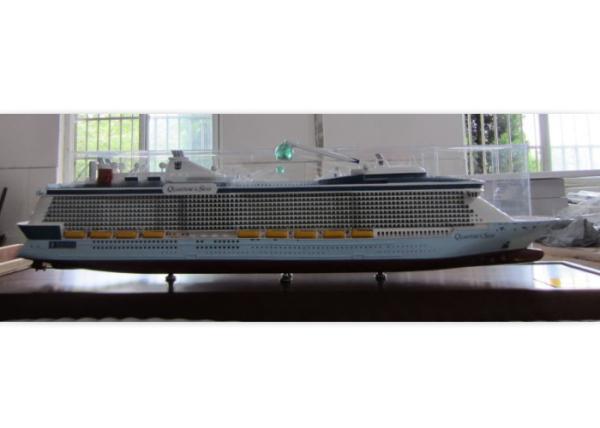 Museum Decoration Royal Caribbean Cruise Ship Models , Quantum Of The Seas Model
