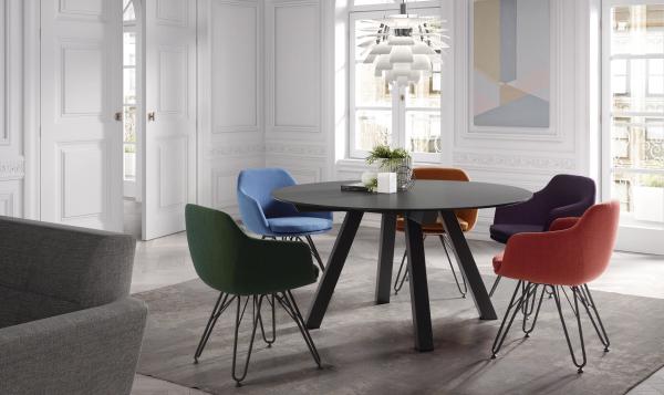 Restaurant Patio Chairs With Metal Legs , Modern Commercial Dining Chairs