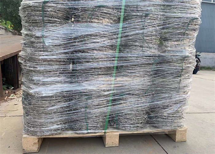 Galvanized Barbed Wire Mesh Fencing