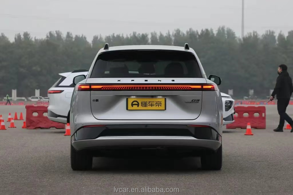 Xpeng G9 2023 3-Cylinder Electric SUV with Fast Charging and Torsion Beam Suspension