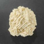 White All Natural Clumping Cat Litter Pea Dust Free Natural Cat Litter
