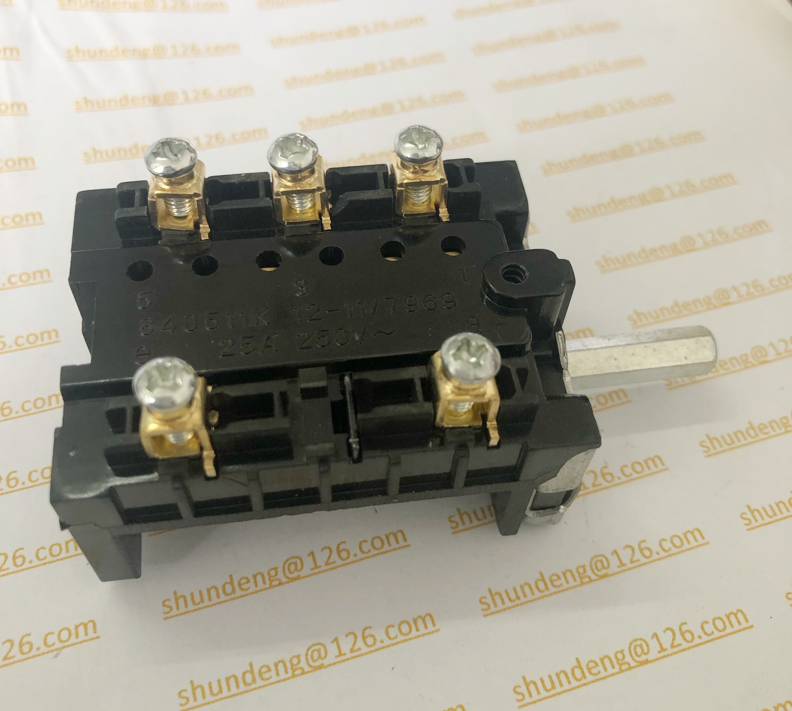 PA66 switch Home appliance switch SHUNDENG SD-G 840511K Rotary switches OVEN SWITCH Switch gear Three gears switch