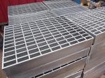 Hot Dipped Galvanized Welded 30mm Heavy Duty Steel Grating