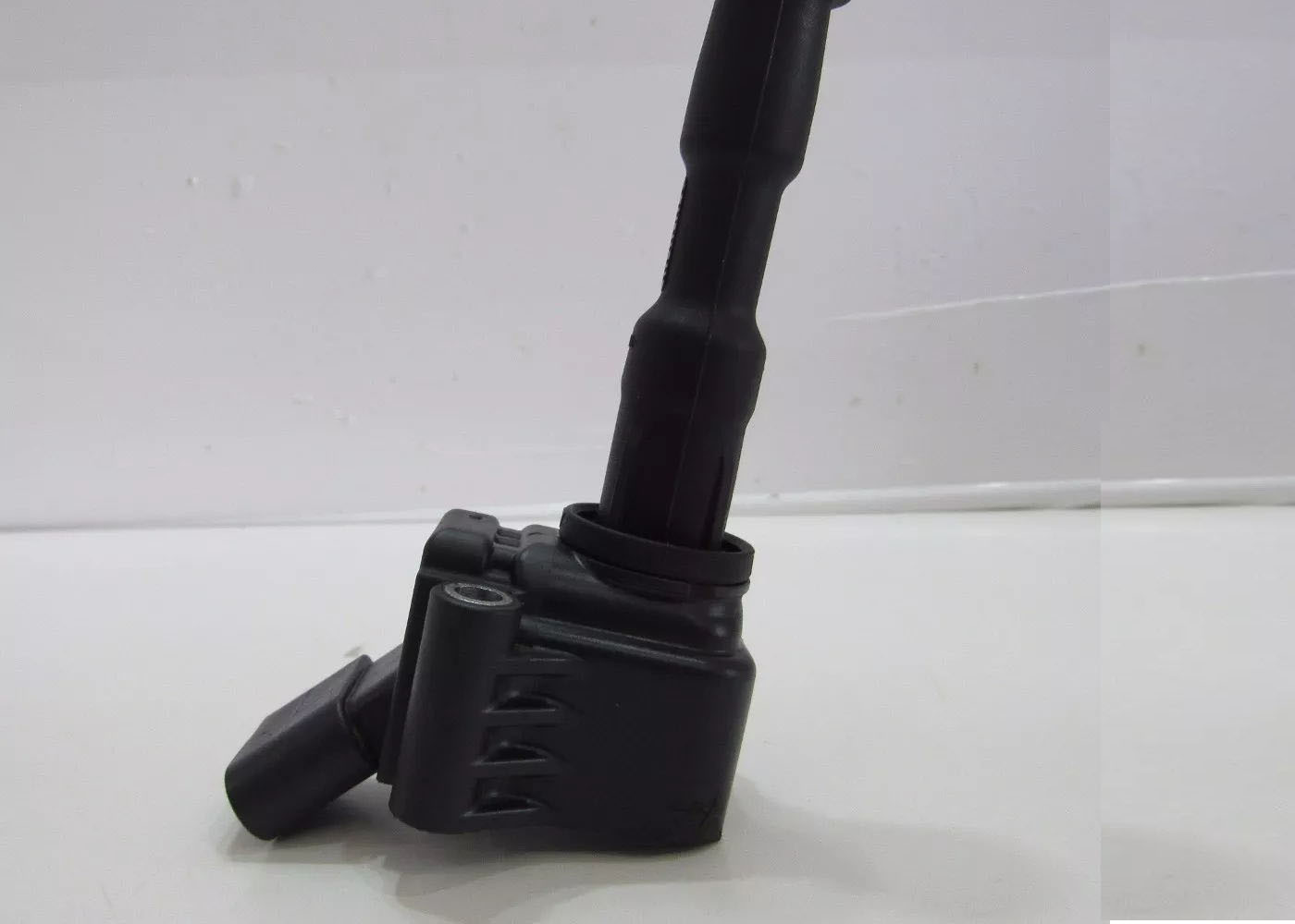 030905110B/A/C/D VW Ignition Coil With ISO9001 And TS16949 Certification