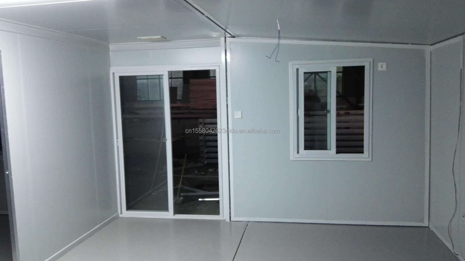 Wooden 2 3 4 5 Bedroom Prefabricated Villa Customized Color Design 20ft 40ft Waterproof Prefab Expandable Container House