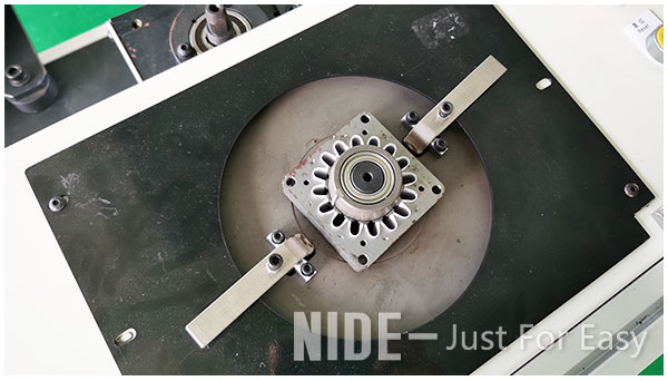stator insulation paper inserting machine.jpg Washing Machine Motor Stator 0.75kw Paper Inserting Machine