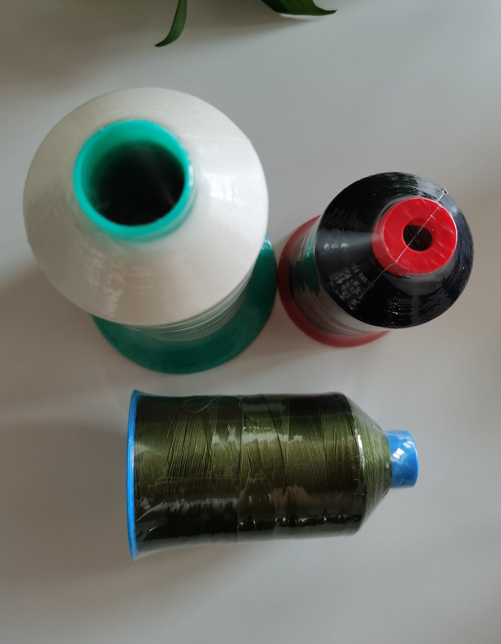 Dyed Colors 210D/3 Nylon High Tenacity Yarn For Leather Sewing