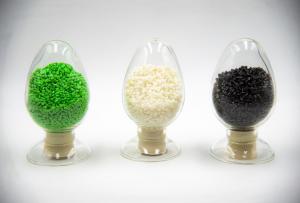 Wholesale Green PET Recycle Plastic Bottle Pellets Reuse White Customizable IV0.6-0.8 Fiber Grade from china suppliers