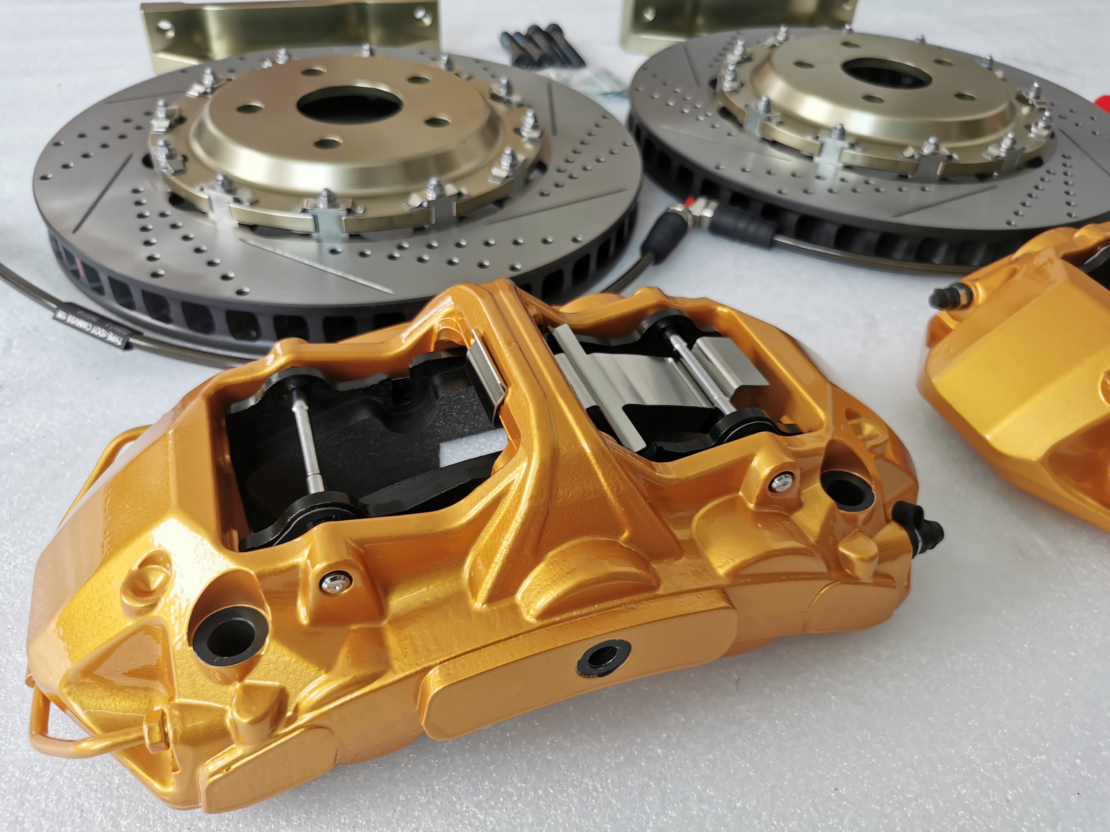 JKGT6 Gold Front Wheel Caliper 6 Pot Brake Kit For 22in Wheel