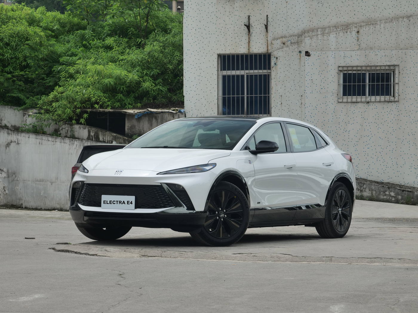 2024 B-uick Electra E4 5 Seater 530km/620km Range 2WD 4X4 Electric SUV 0km Used EV Car with Fast Charging Time 0.5h