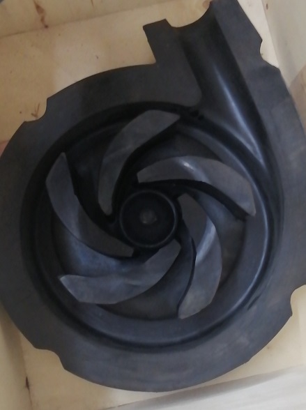 3 / 2 C r Rubber Lined Slurry Pumps Siemens Electric Motor Connected By Belts & Pulleys