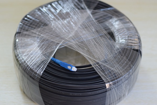 Black color jacket 1 core ftth drop cable 150 meters patch cord use for CATV