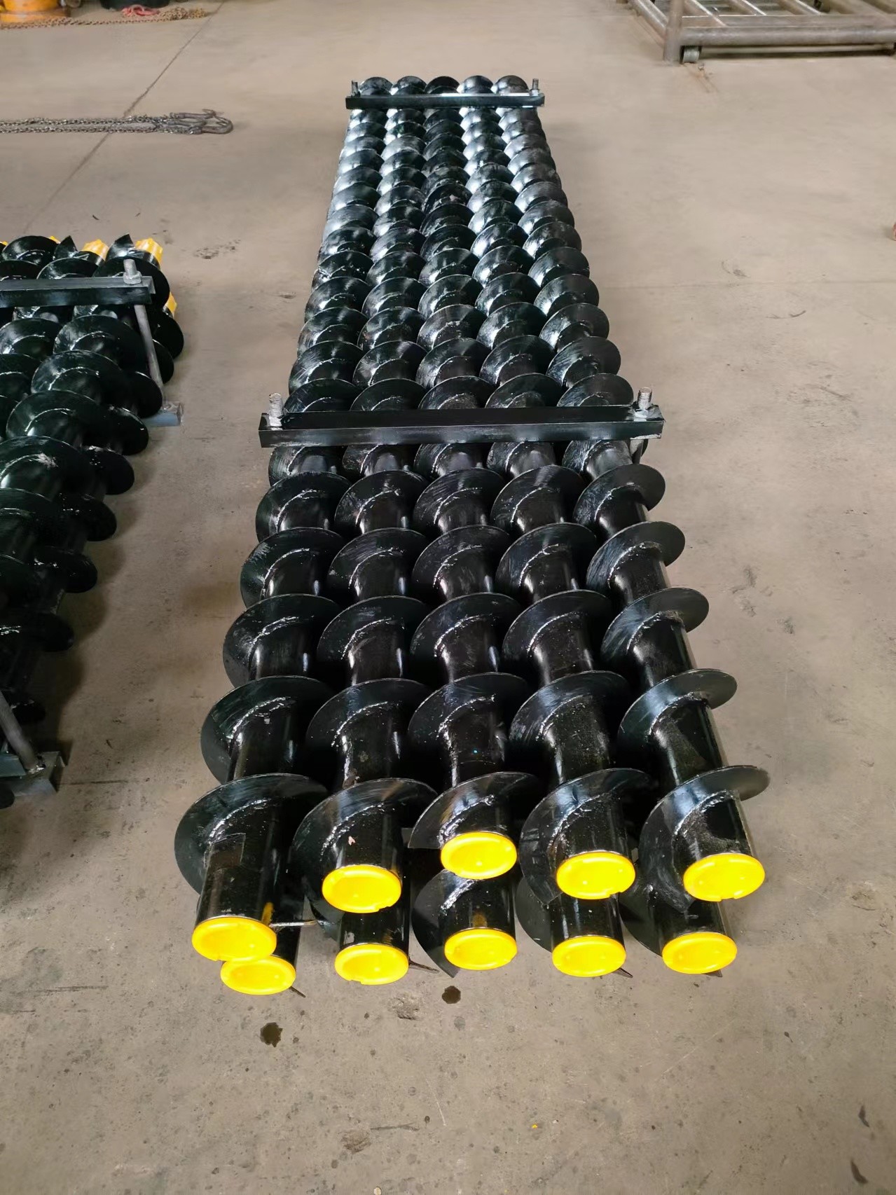 Black Blue Double Wall Drill Pipe With API Standard Thread Outer Diameter 73-219mm 185kg/pc Weight