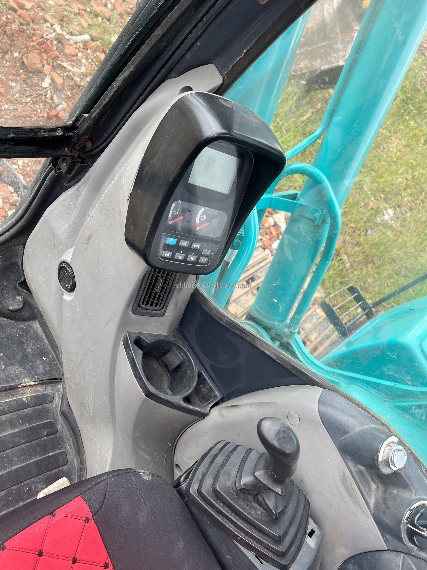 Used Excavator Kobelco Sk200 good Quality working condition used excavator kobelco sk200