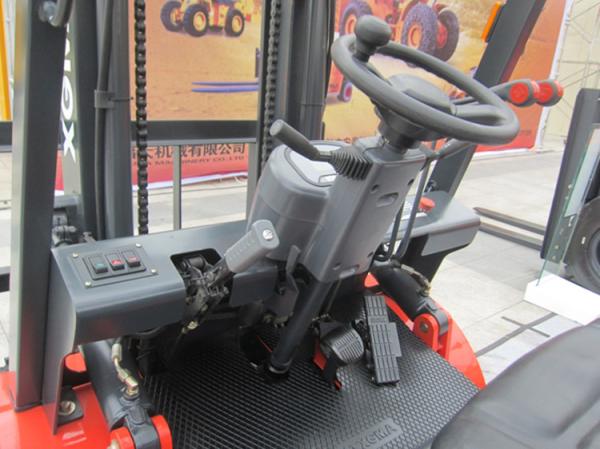 Electric Forklift Truck With AC Motor Battery Free Maintenance 2.5 Ton Capacity