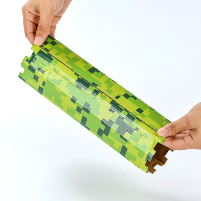 Convenient 2-5 Pieces PP Green Hanging Glue Sticky Insect Trap for Termite Management