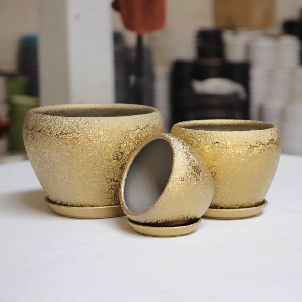 Stylish And Functional Ceramic Pots For Gardening And Landscaping Needs
