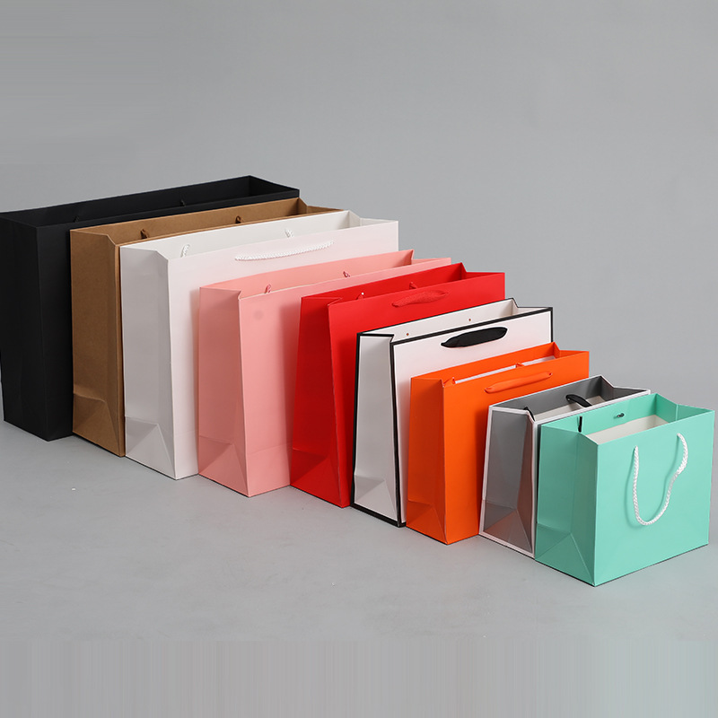 Customized Logo Eco-friendly Card Paper Carrier Bag with CMYK 4 Color Offset Printing