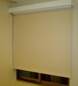 Wholesale Motorised Electric Roller Blind Hotel White Sunscreen, Anti-UV from china suppliers