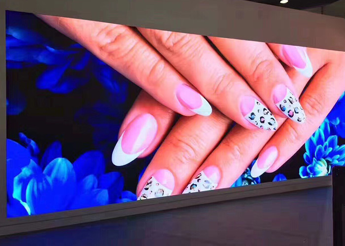 Fixed Wall Mounted Indoor Led Panel Display 3.91mm Pixels SMD2121