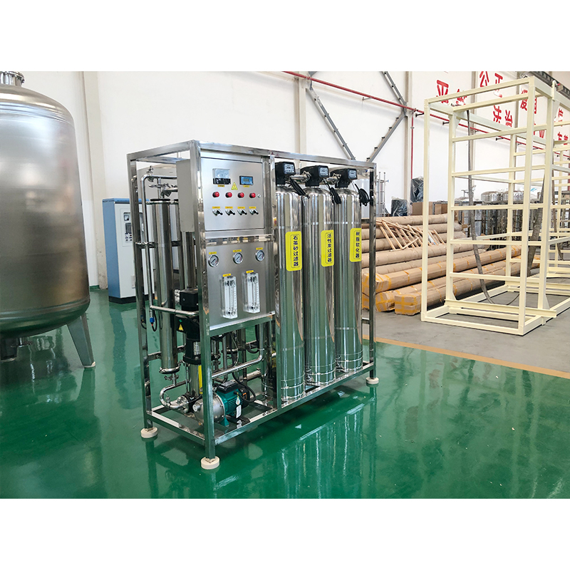 380V/1.5Kw Pump Core Components 1000LRO Reverse Osmosis Water Treatment System with Water Tank