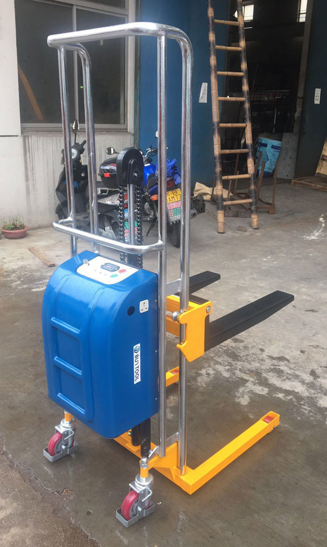 Battery Operated Portable Forklift Pallet Stacker Truck Hand Lift 400kg Capacity