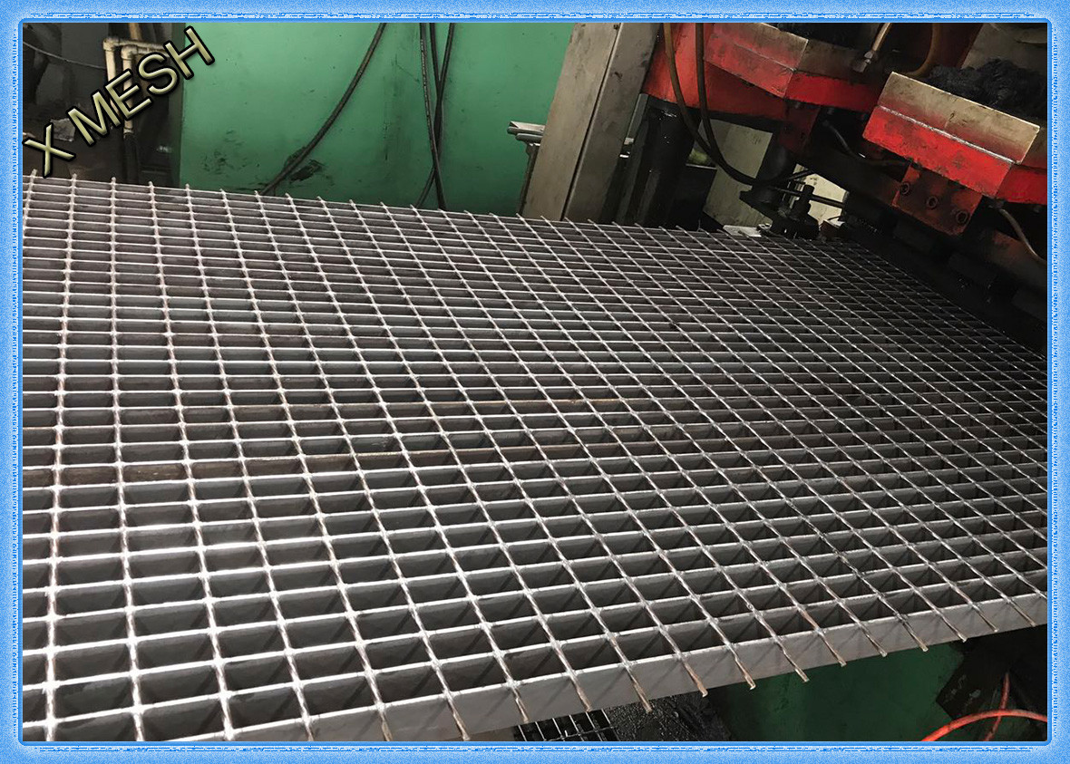 Twisted Bar Galvanized Steel Grating Wire Mesh Screen Driveway Grates 1000x5800mm